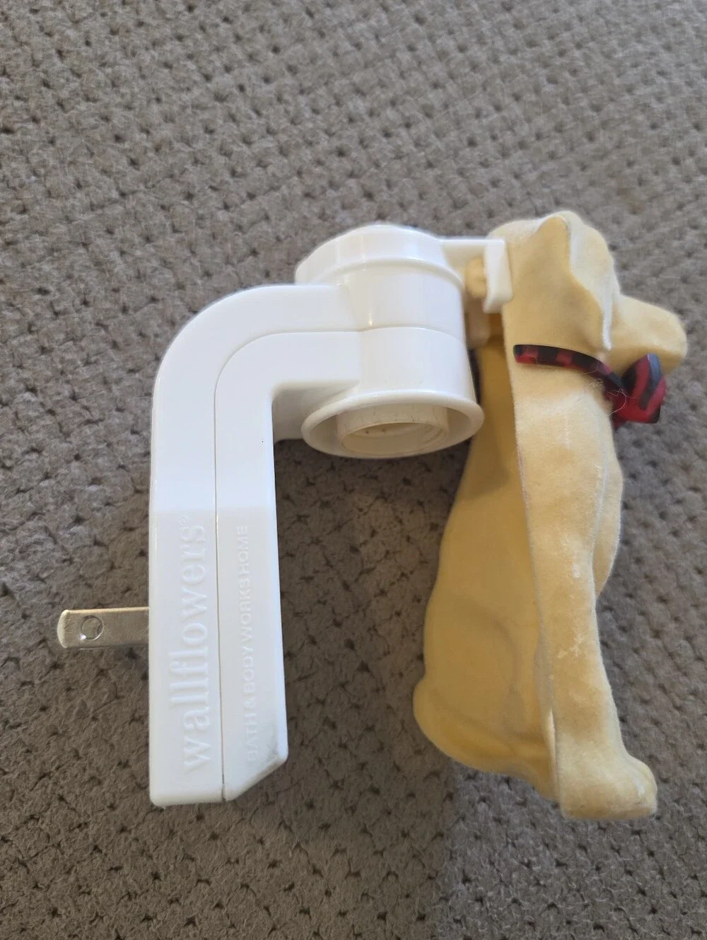 Bath & Body Works Wallflowers Plug-In, Yellow Labrador Lab Retriever Dog Bow Tie